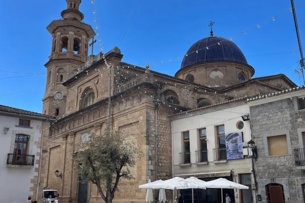 4 bed town_house in Jalón