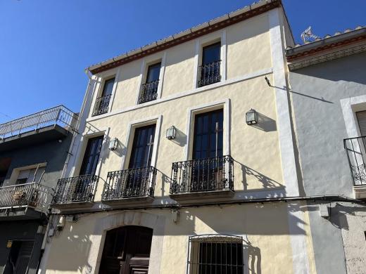 4 bed town_house in Jalón