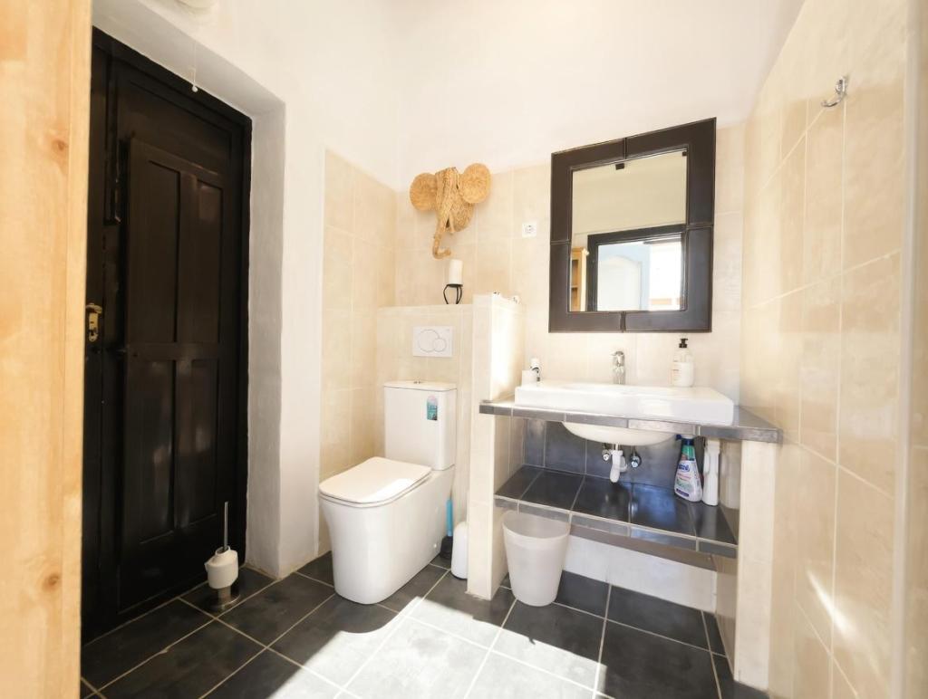 4 bed town_house in Jalón