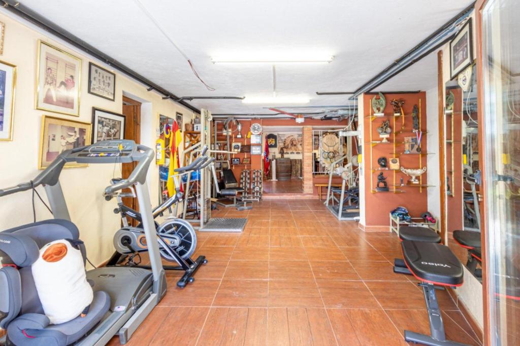 6 bed villa in La Nucía