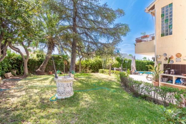 6 bed villa in La Nucía