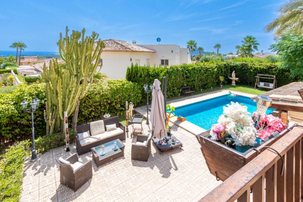 6 bed villa in La Nucía