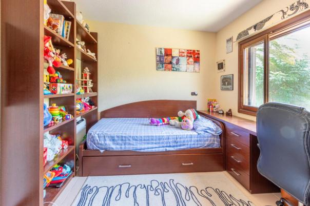 6 bed villa in La Nucía