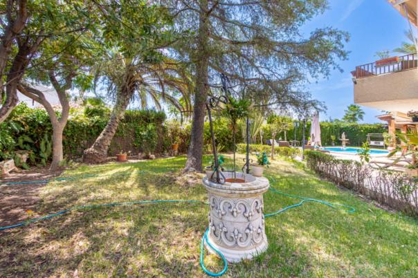 6 bed villa in La Nucía