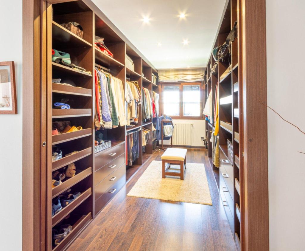 6 bed villa in La Nucía