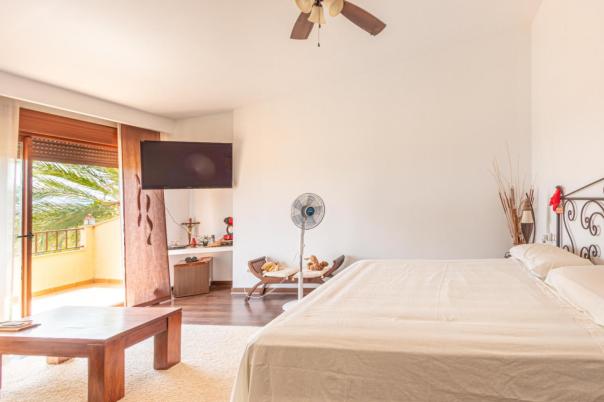 6 bed villa in La Nucía