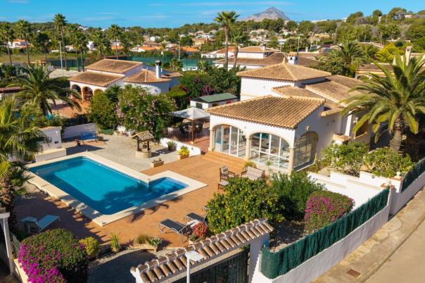 3 bed villa in Javea