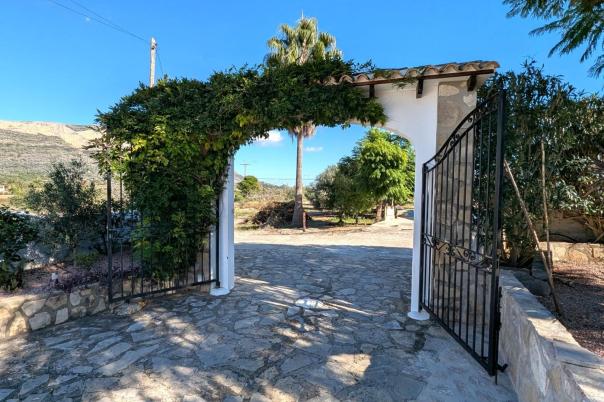 3 bed villa in Jesus Pobre