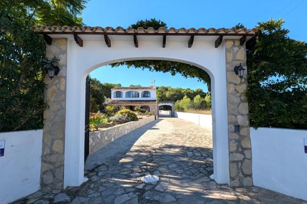 3 bed villa in Jesus Pobre