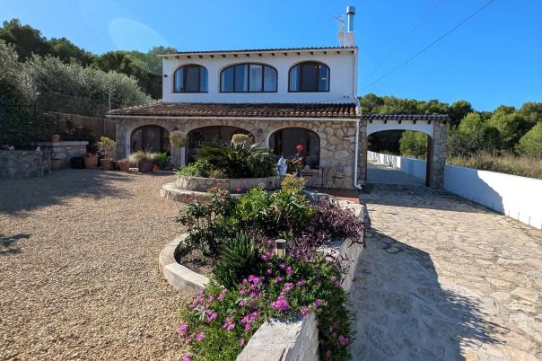 3 bed villa in Jesus Pobre