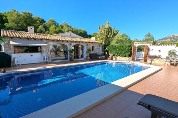 3 bed villa in Jesus Pobre