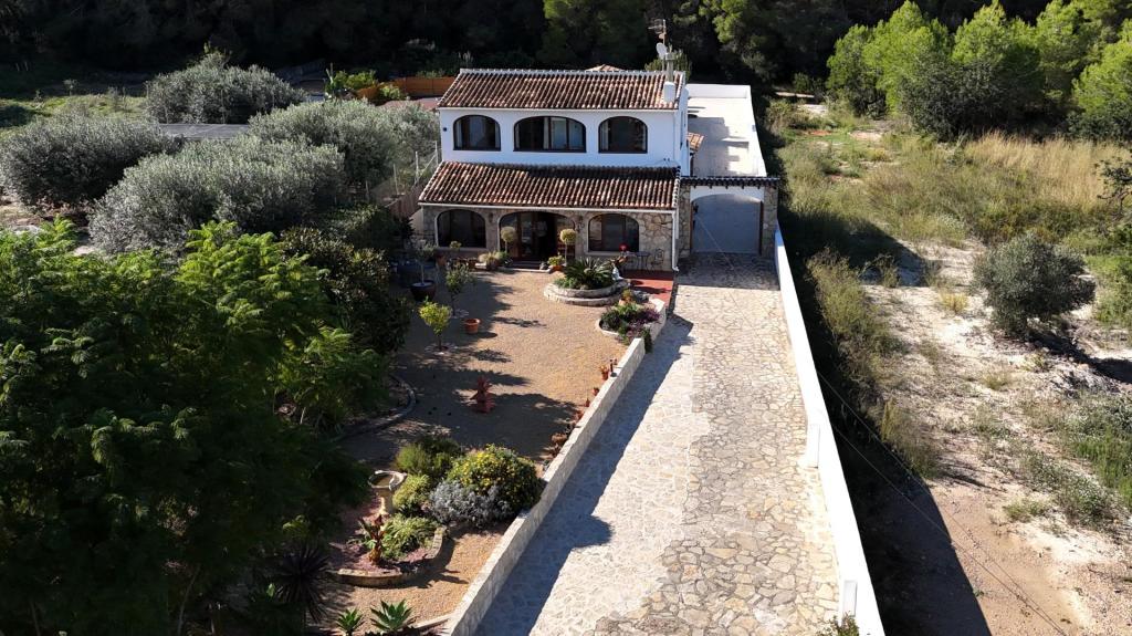 3 bed villa in Jesus Pobre