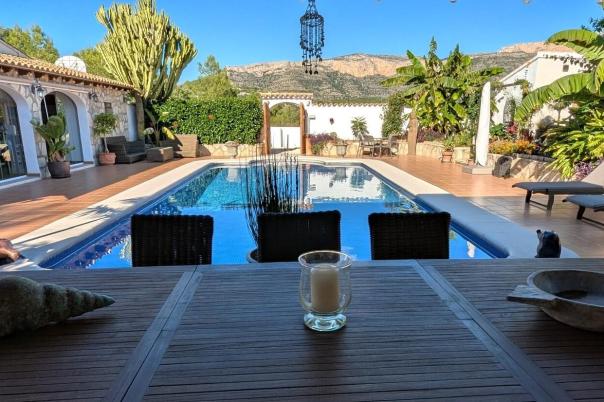 3 bed villa in Jesus Pobre