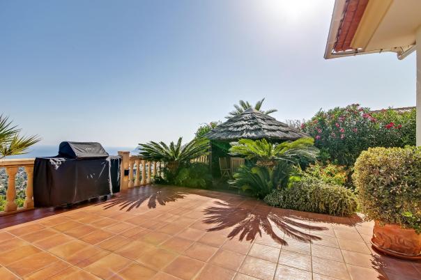 4 bed villa in Moraira