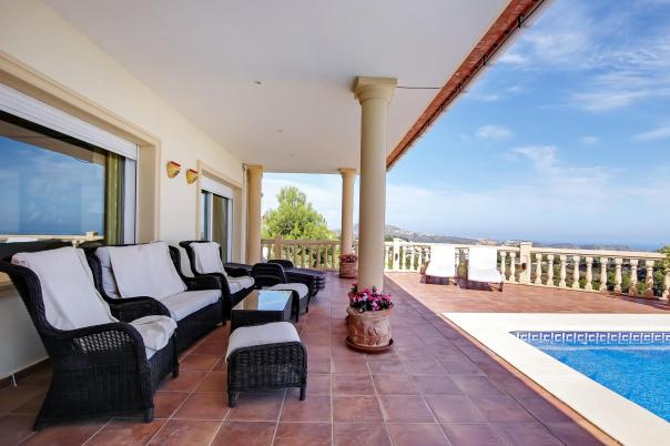 4 bed villa in Moraira