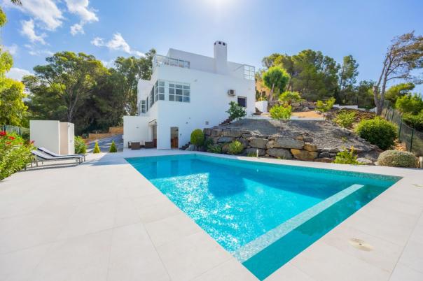 4 bed villa in Altea