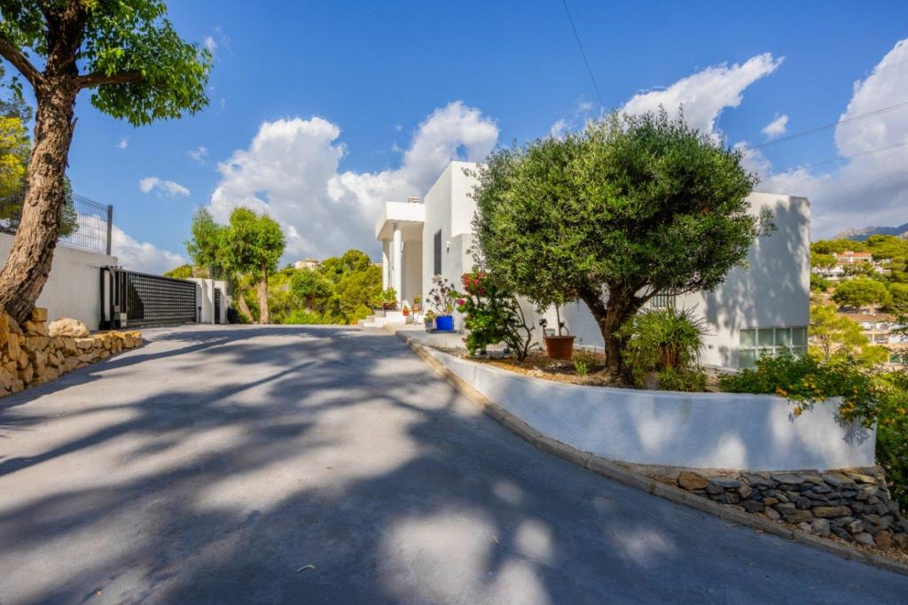 4 bed villa in Altea