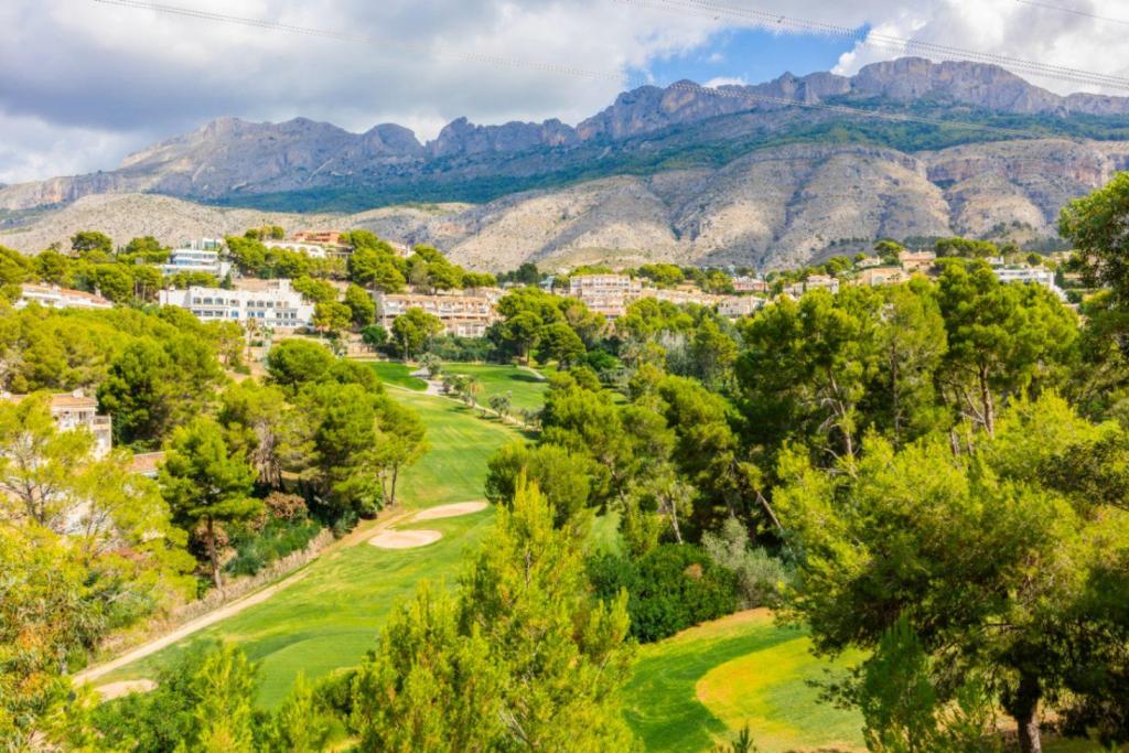 4 bed villa in Altea