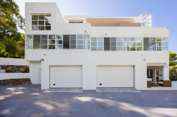 4 bed villa in Altea