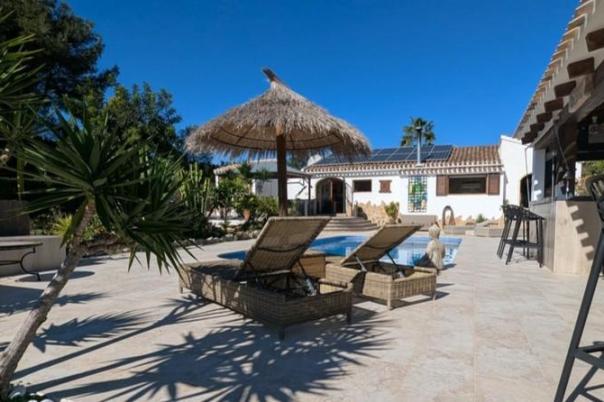 4 bed villa in Javea