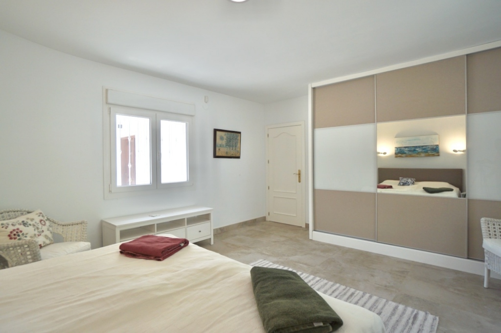6 bed villas in Benissa