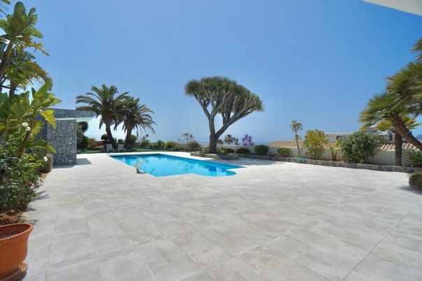 6 bed villas in Benissa
