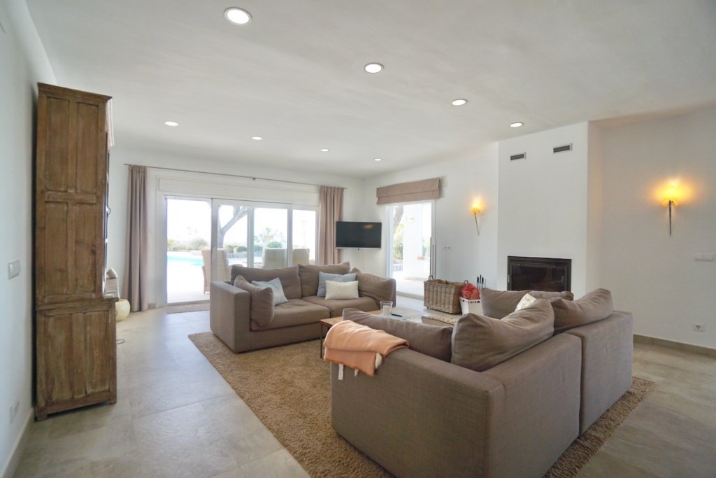 6 bed villas in Benissa