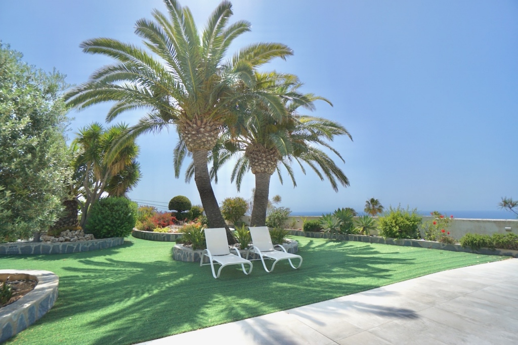 6 bed villas in Benissa