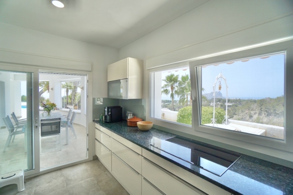 6 bed villas in Benissa