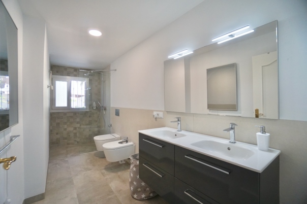 6 bed villas in Benissa