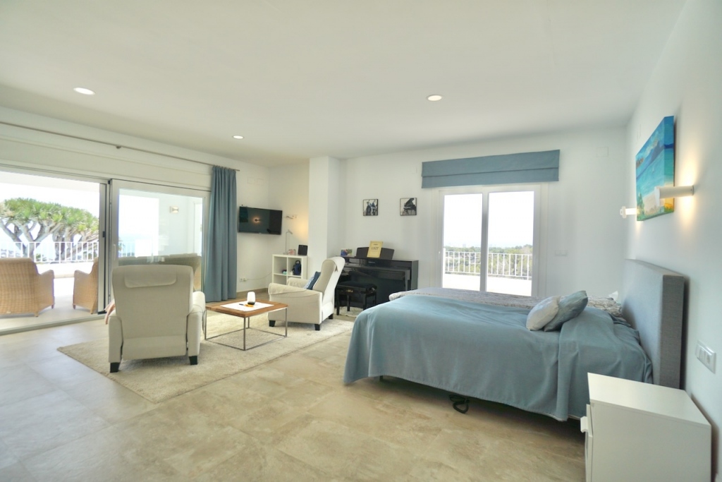 6 bed villas in Benissa