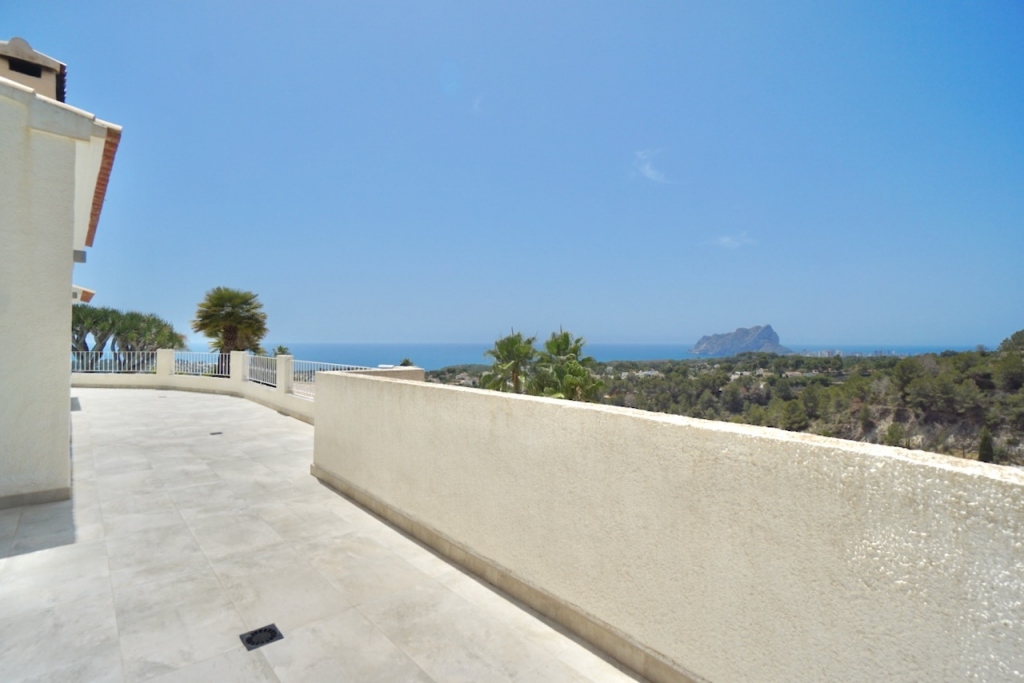 6 bed villas in Benissa