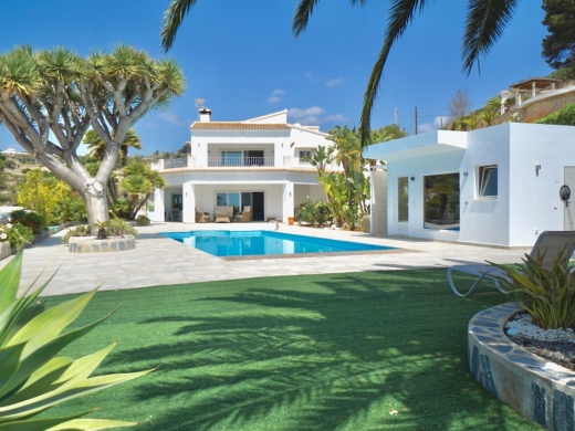 6 bed villas in Benissa