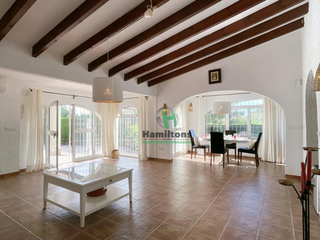 5 bed villa in Moraira
