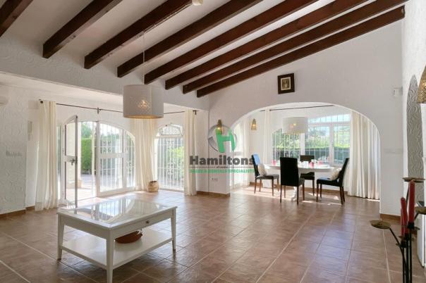 5 bed villa in Moraira