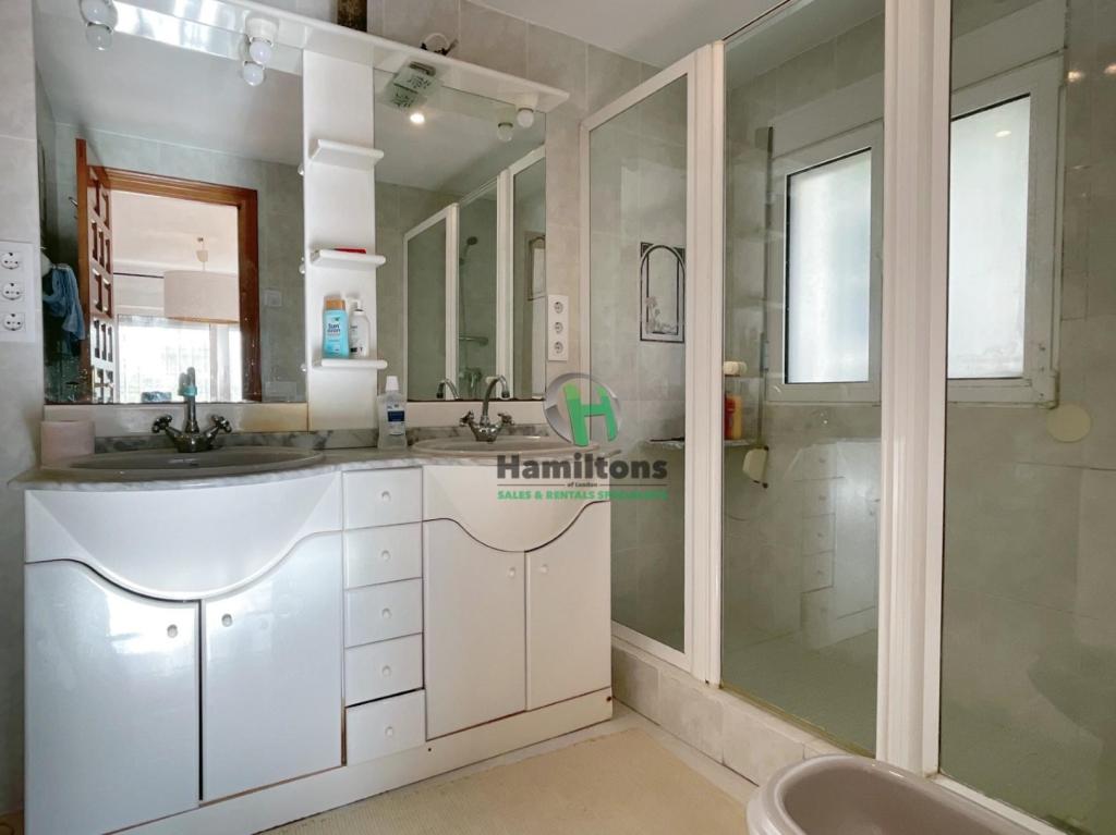 5 bed villa in Moraira