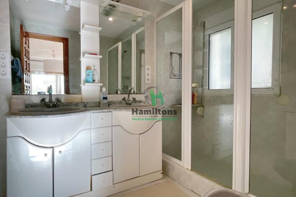 5 bed villa in Moraira