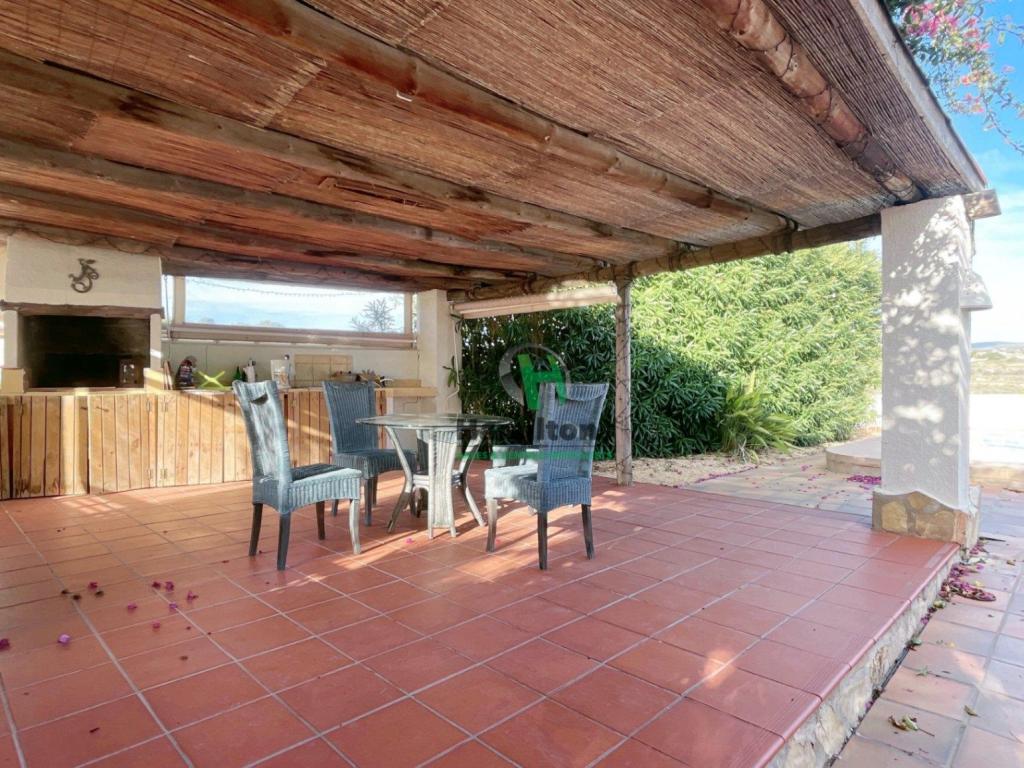 5 bed villa in Moraira