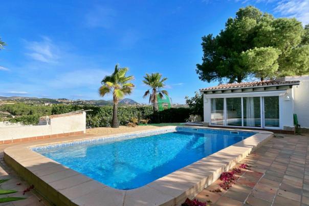 5 bed villa in Moraira
