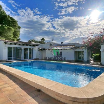 5 bed villa in Moraira