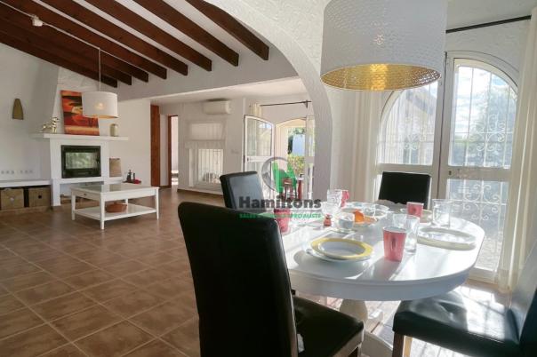 5 bed villa in Moraira