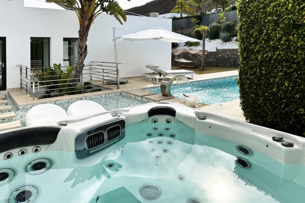 5 bed villa in Javea