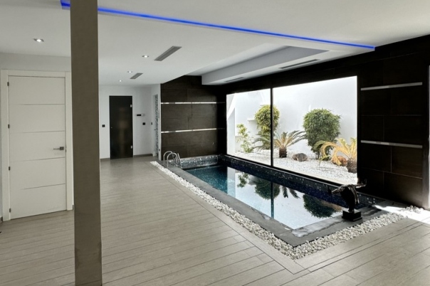 5 bed villa in Javea