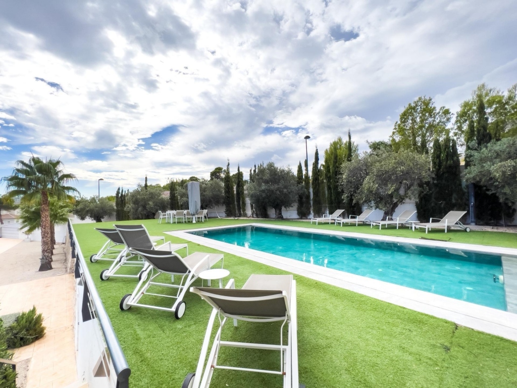 5 bed villa in Altea