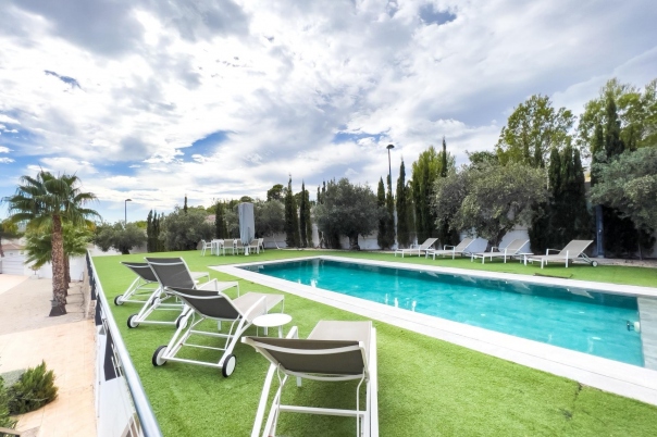 5 bed villa in Altea