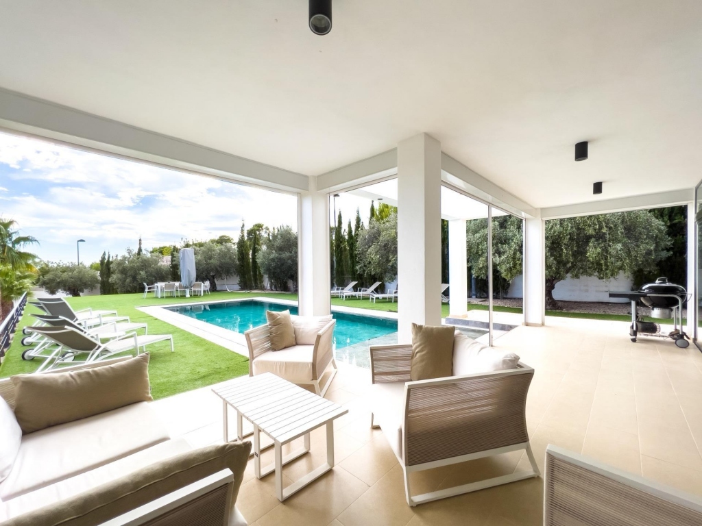 5 bed villa in Altea