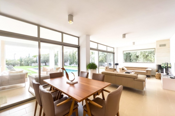 5 bed villa in Altea