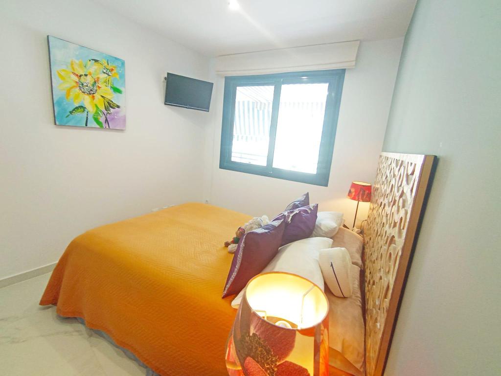 2 bed apartments - flats in Denia
