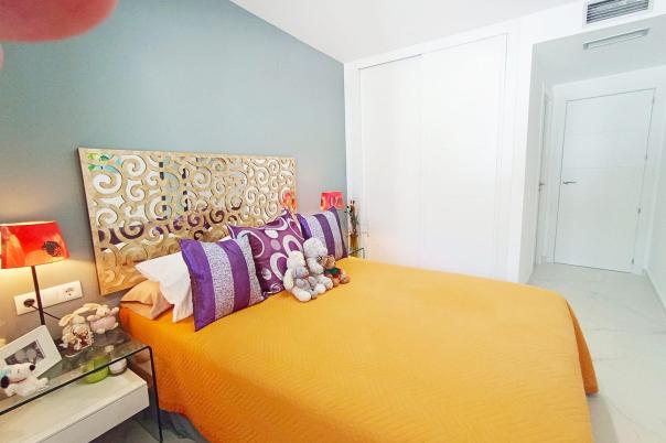 2 bed apartments - flats in Denia