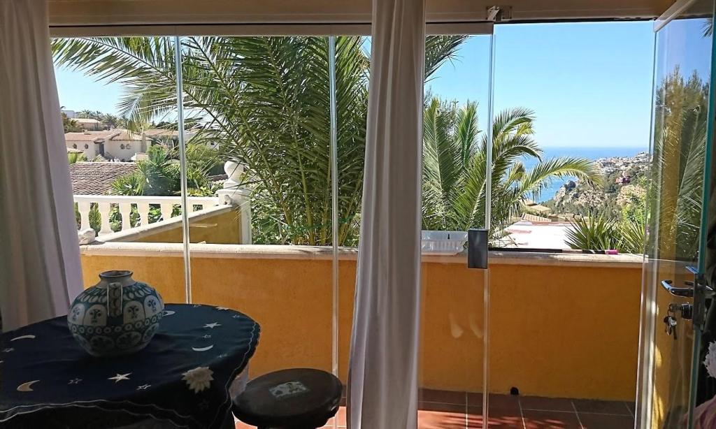 5 bed villa in Benitachell